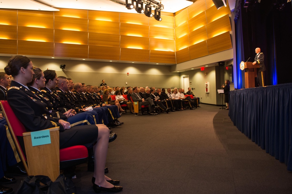 Gen. Douglas MacArthur Leadership Award