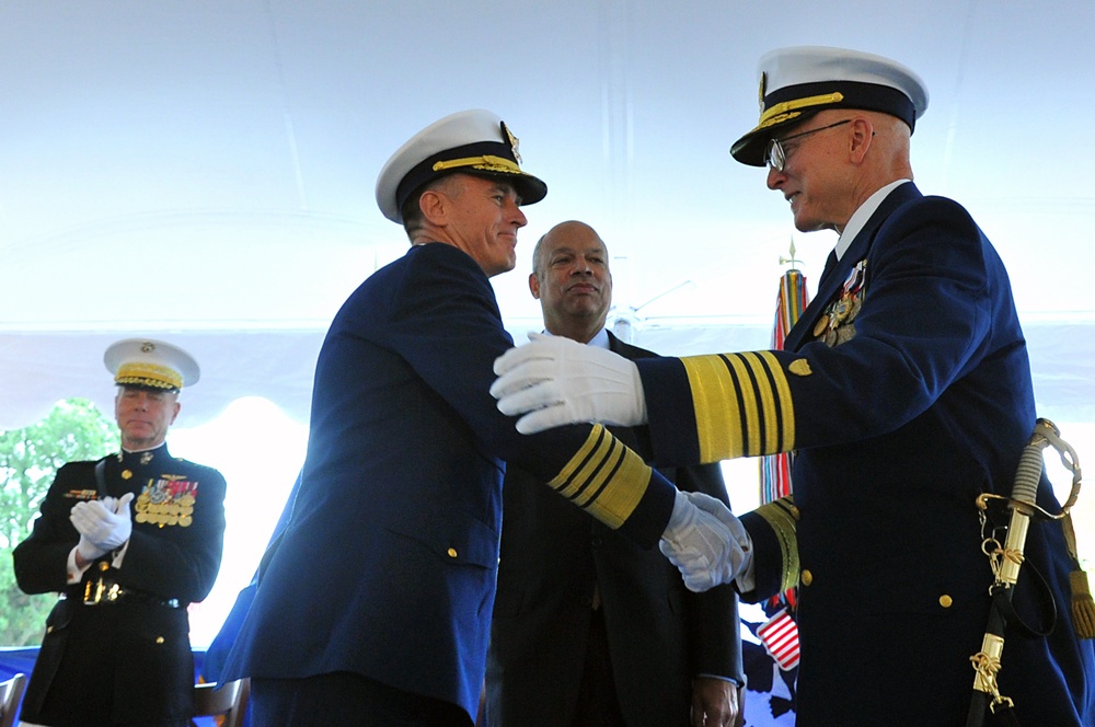 Zukunft assumes command of US Coast Guard