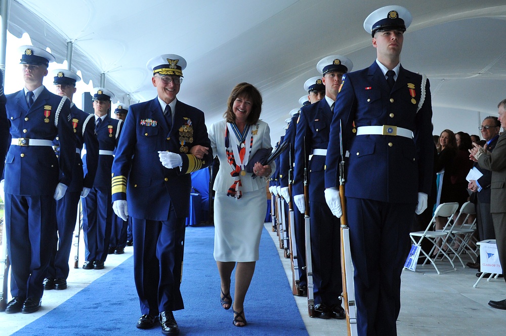 Command of US Coast Guard changes hands