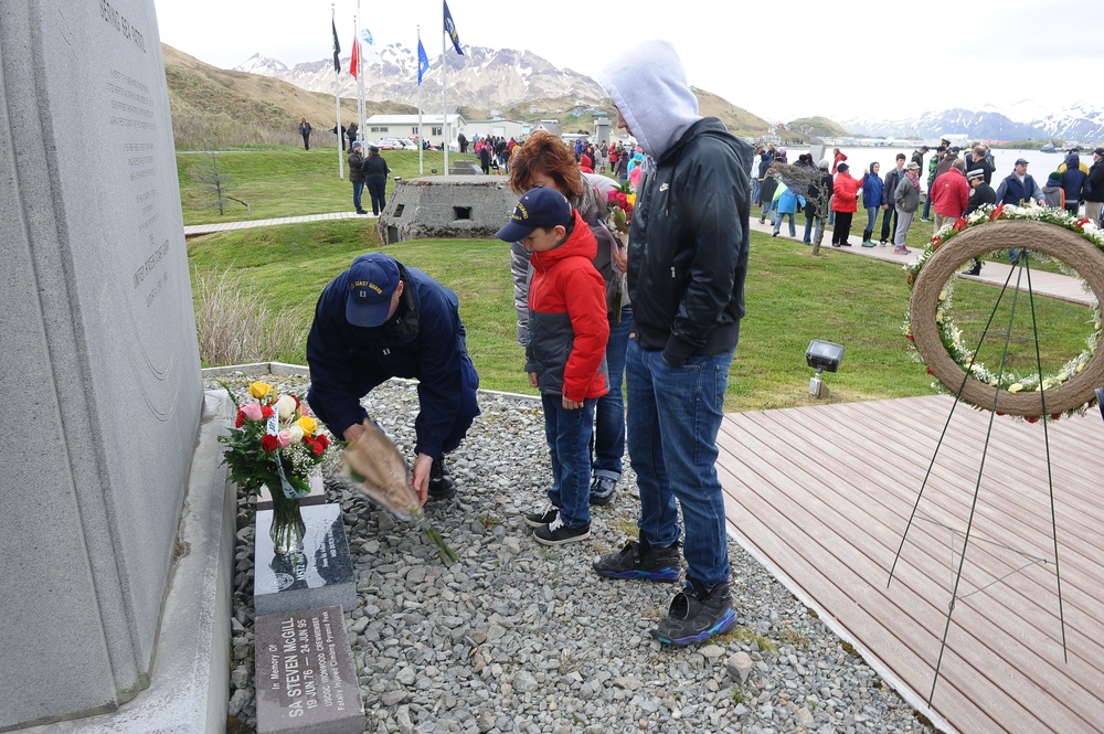 Dutch Harbor, Alaska, community honors fallen heroes