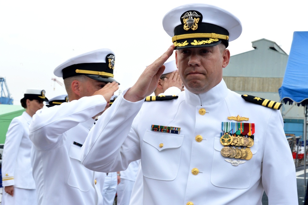 Fitzgerald welcomes new commanding officer