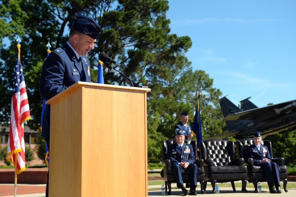 4th FW Change of Command