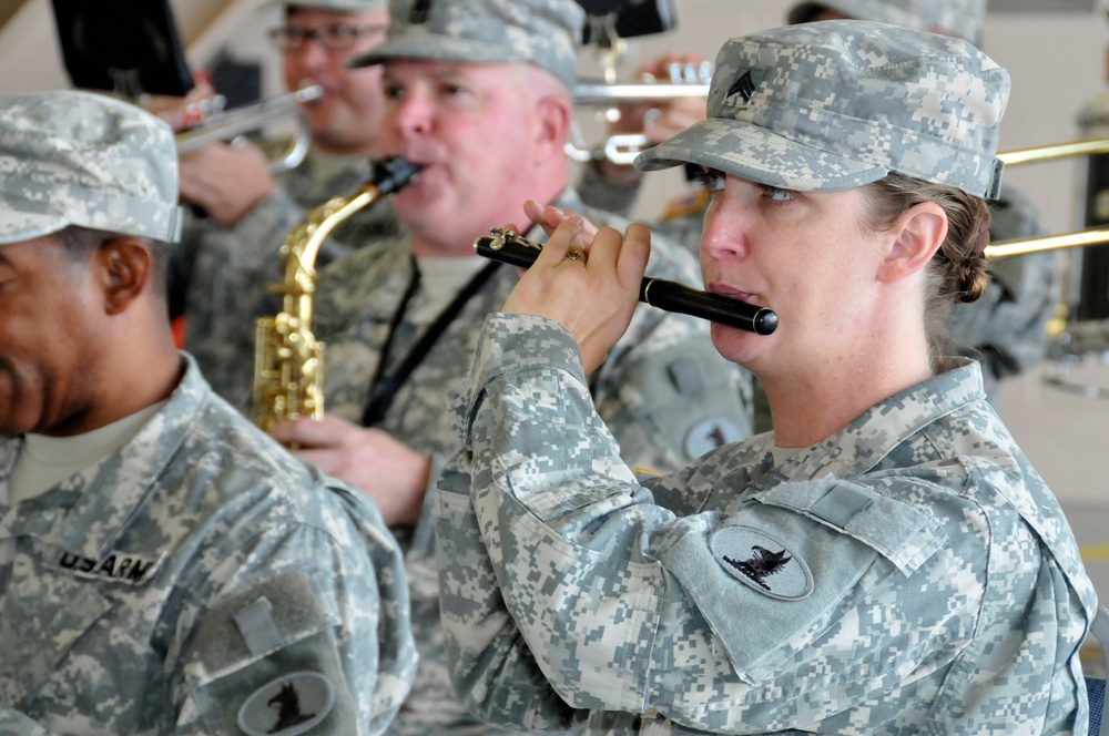 Delaware aviation unit receives emotional send-off