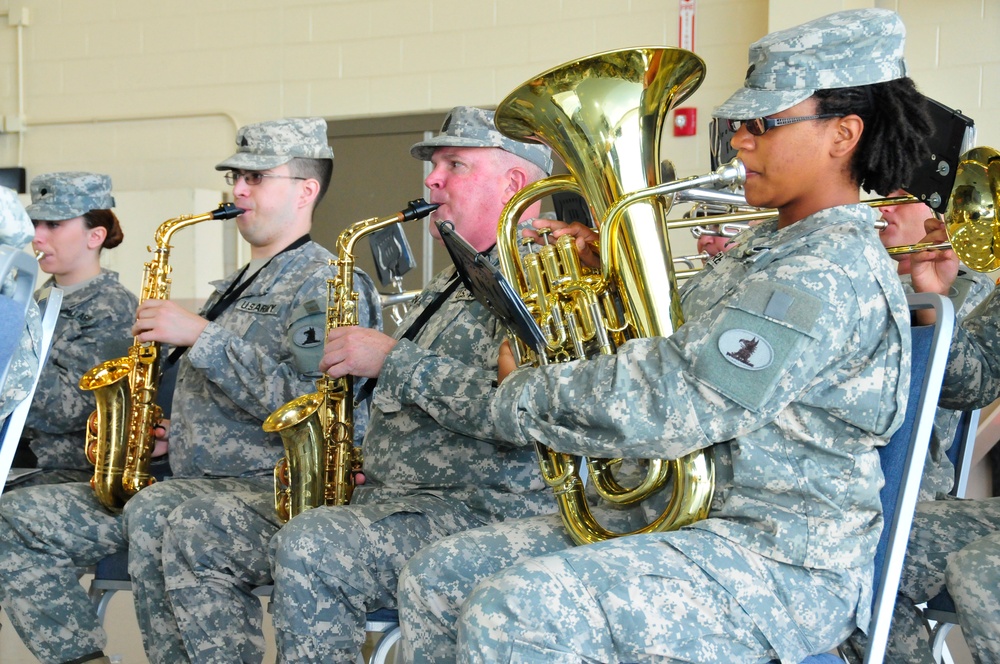 Delaware aviation unit receives emotional send-off