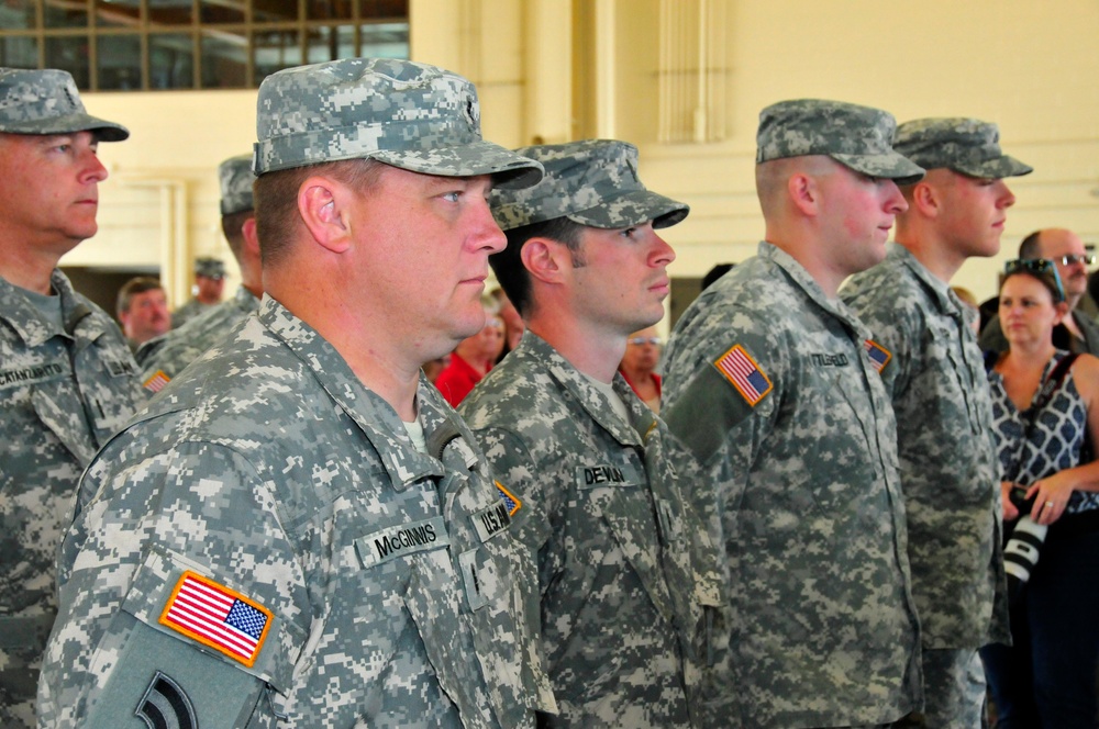Delaware aviation unit receives emotional send-off