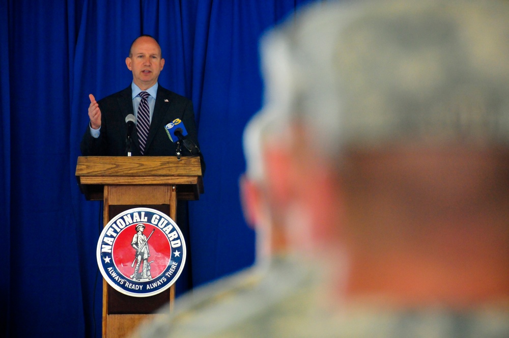 Delaware aviation unit receives emotional send-off