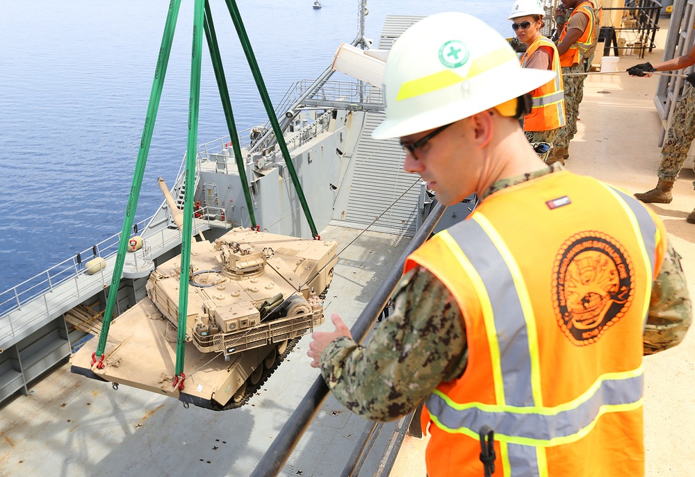 Eager Lion 2014 Sailor delivers tank safely abourd ship