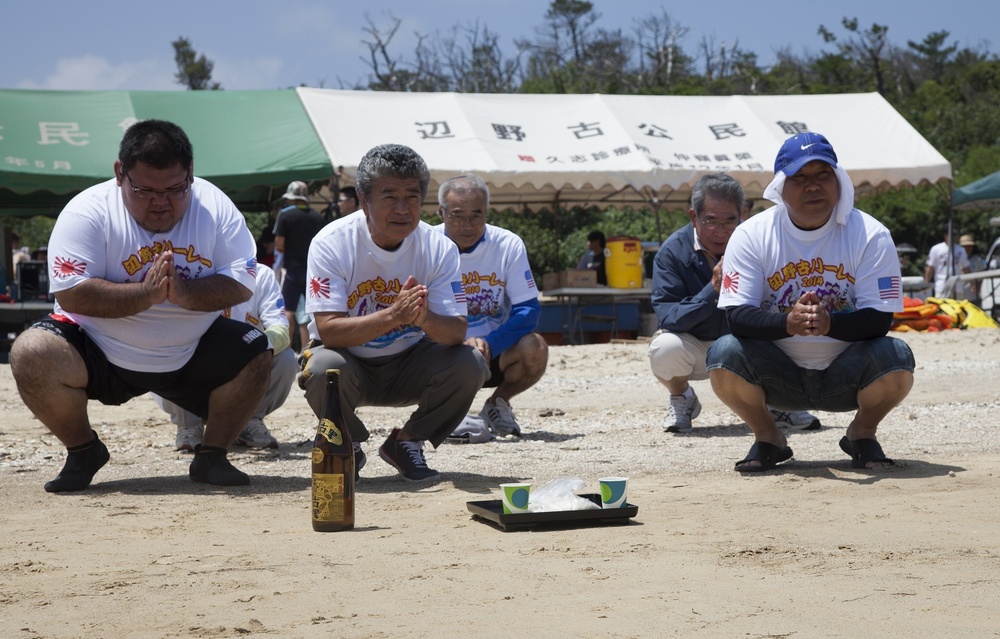 Okinawa residents, Marines take part in tradition with dragon boat races