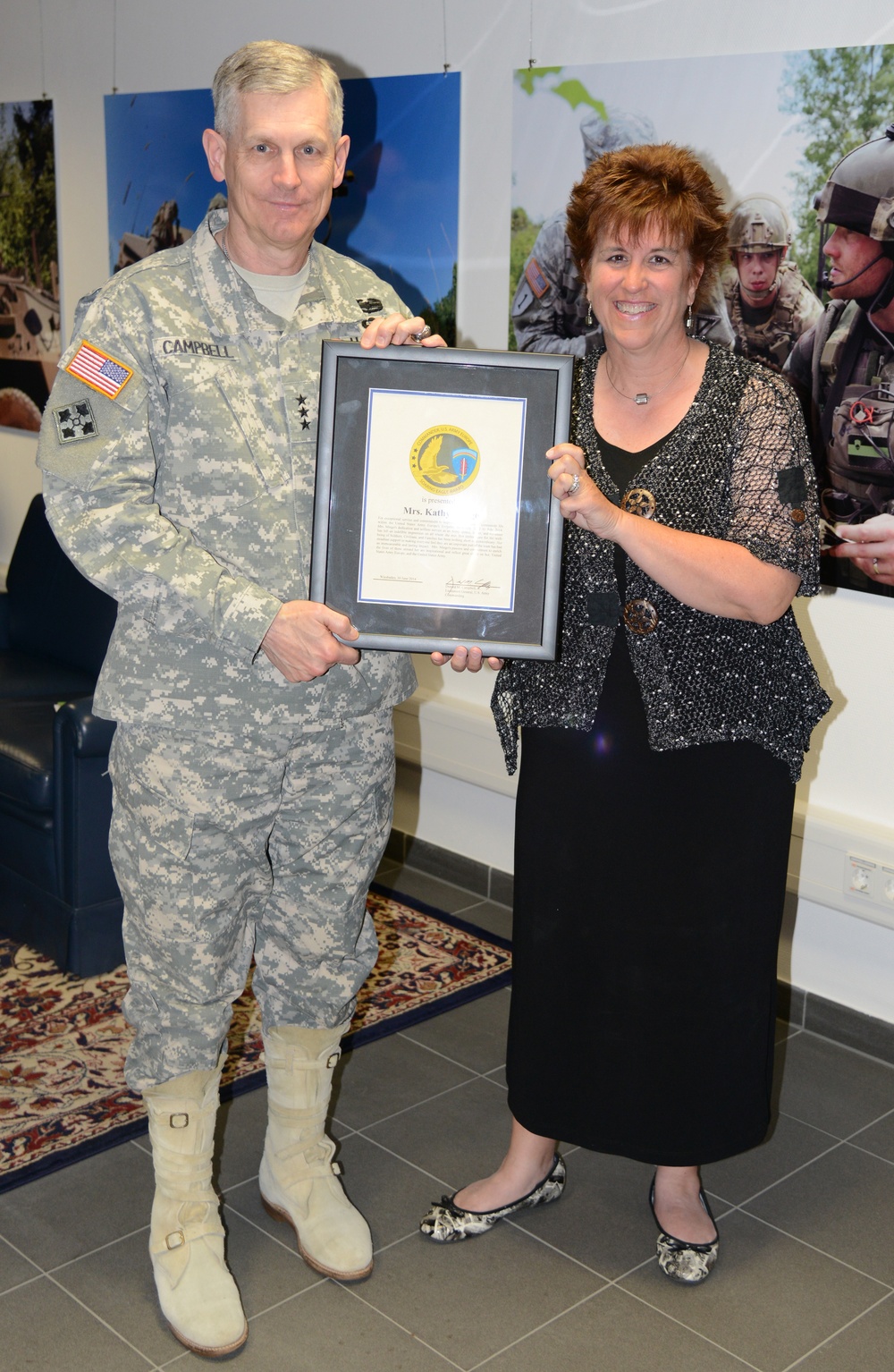 DVIDS Images Awards ceremony [Image 3 of 6]