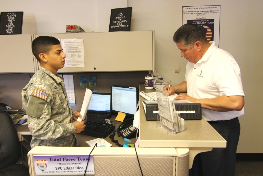 Arizona Guard helps Citizen-Soldiers, families find jobs