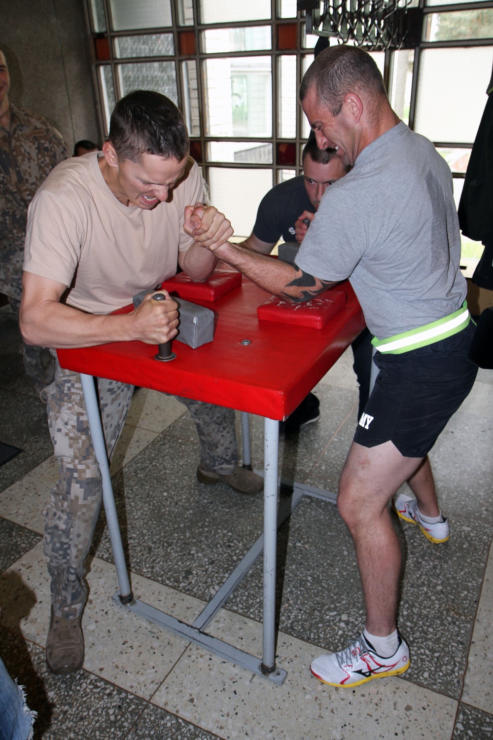 Latvian and US troops square off in allied arm-wrestling showdown