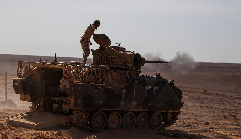JAF armored vehicles shoot live-fire range during Eager Lion 2014