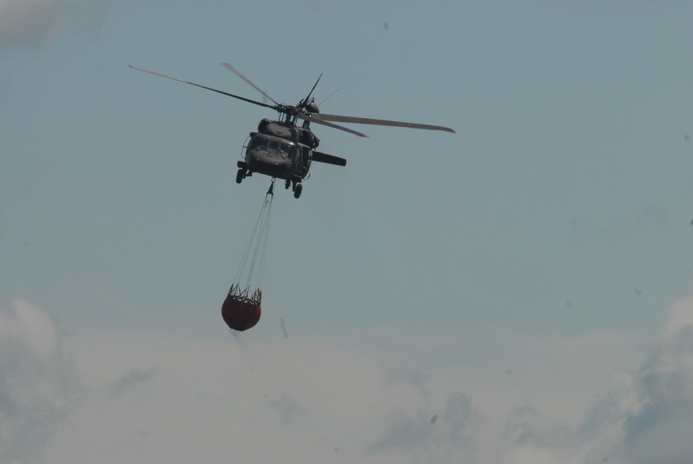 New York Army National Guard and New York State Police helicopter crews train