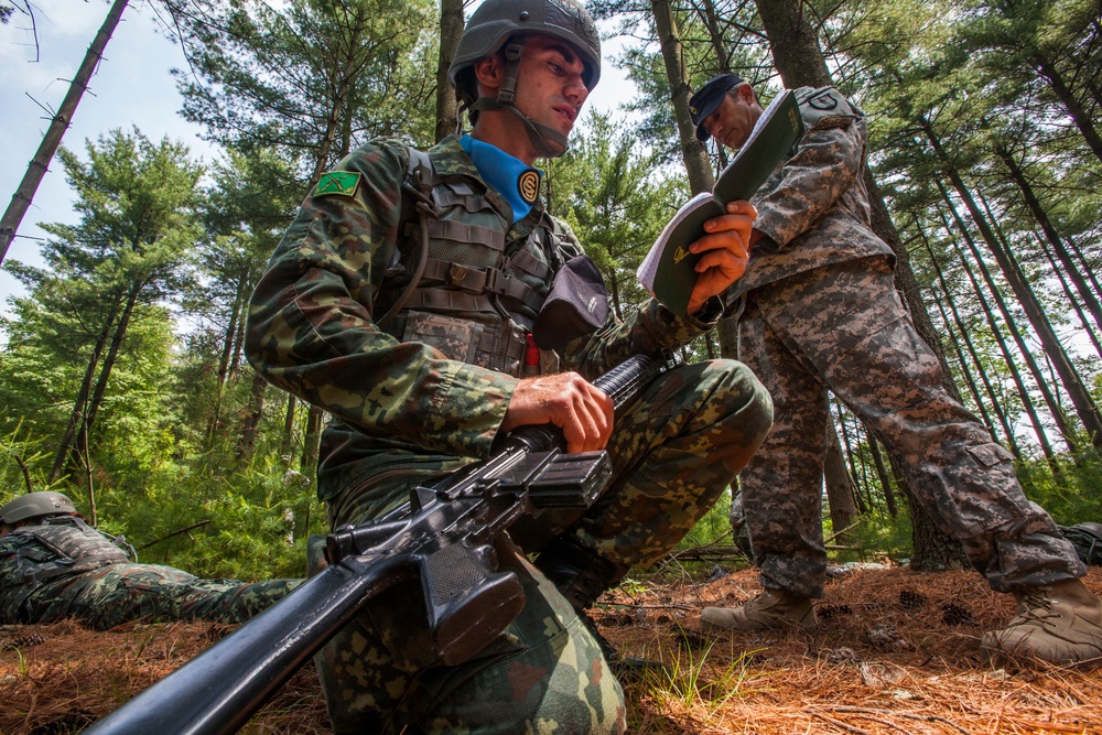 Albanian OCS candidates undergo IED training