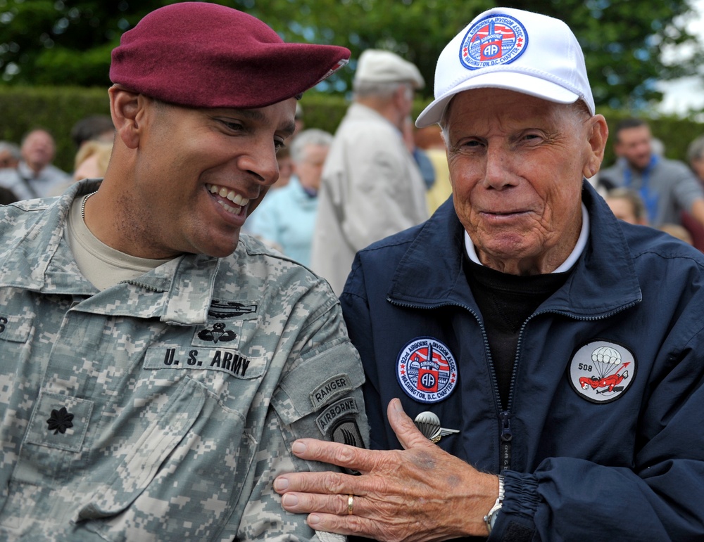 WWII nurses honored during D-Day 70th anniversary