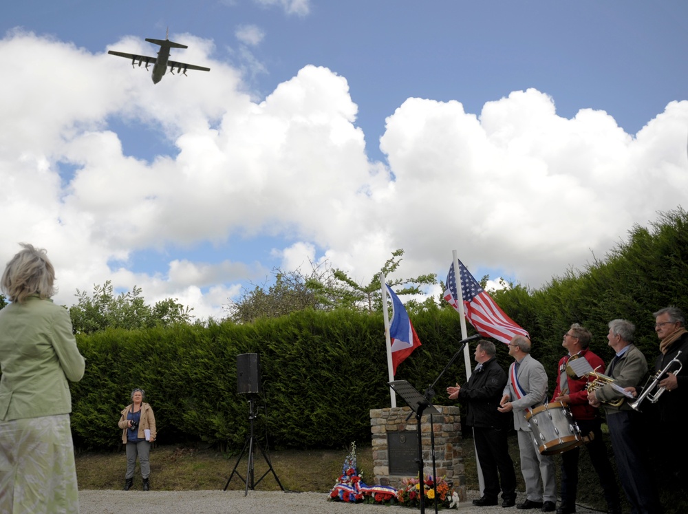 WWII nurses honored during D-Day 70th anniversary