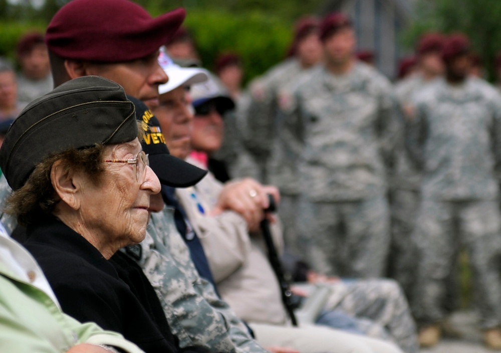 WWII nurses honored during D-Day 70th anniversary