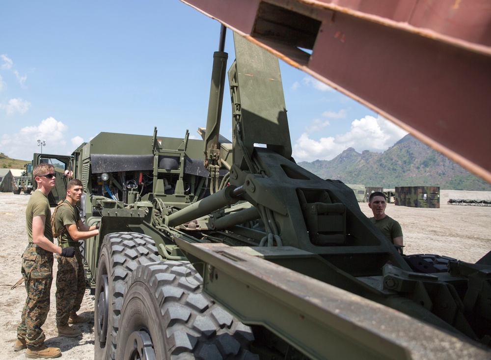 3rd Maintenance sets up shop during Balikatan 2014