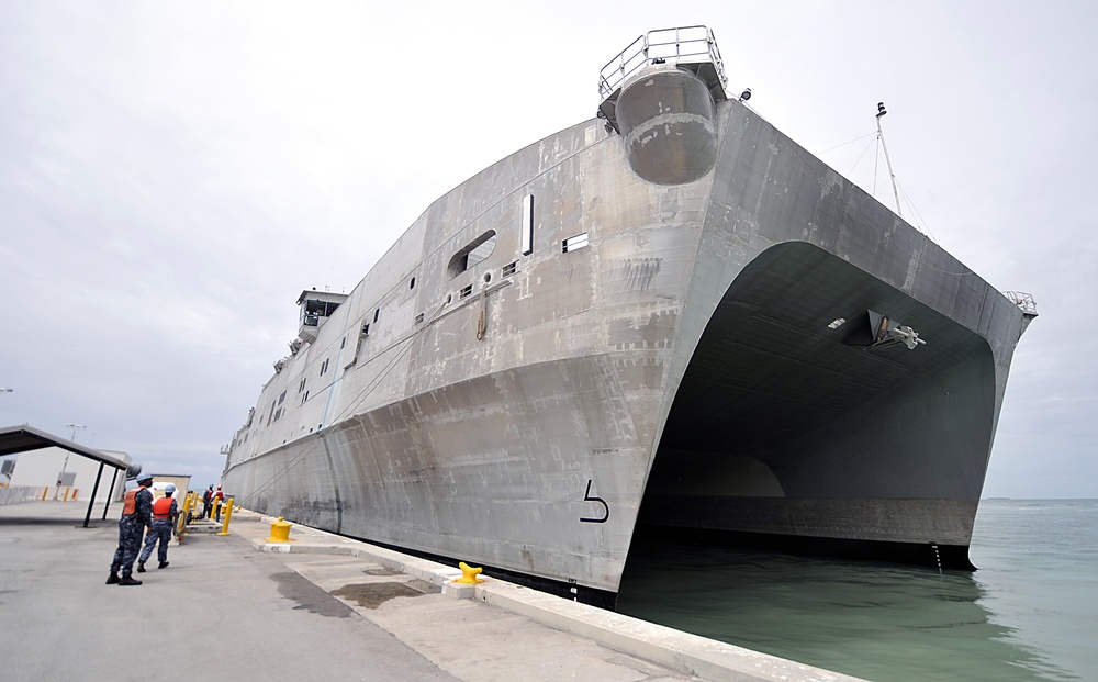 Catamaran arrives at Key West