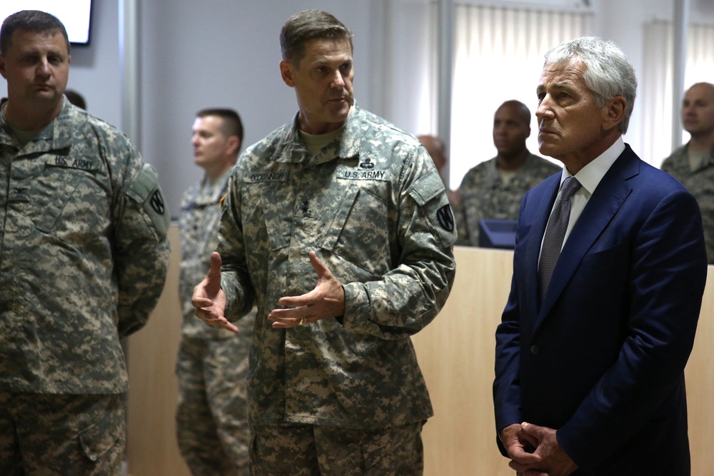 US Defense Secretary visits MK Air Base