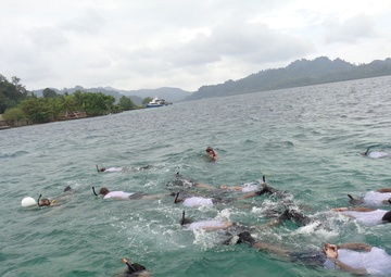 Seabee divers provide SCUBA academy to Solomon Islands Police Force as part of Humanitarian Mine Action (HMA) program
