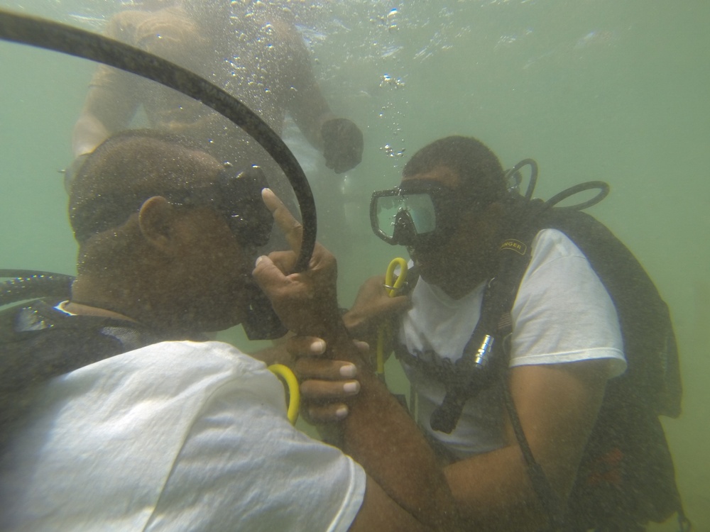 Seabee divers provide SCUBA academy to Solomon Islands Police Force as part of Humanitarian Mine Action (HMA) program