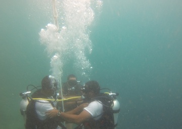 Seabee divers provide SCUBA academy to Solomon Islands Police Force as part of Humanitarian Mine Action (HMA) program