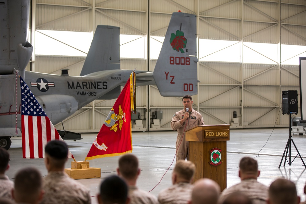 VMM-363 celebrates 62nd anniversary of service, unveils new insignia