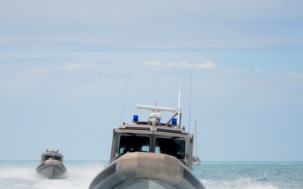 US Coast Guard trains service members in military law enforcement exercise