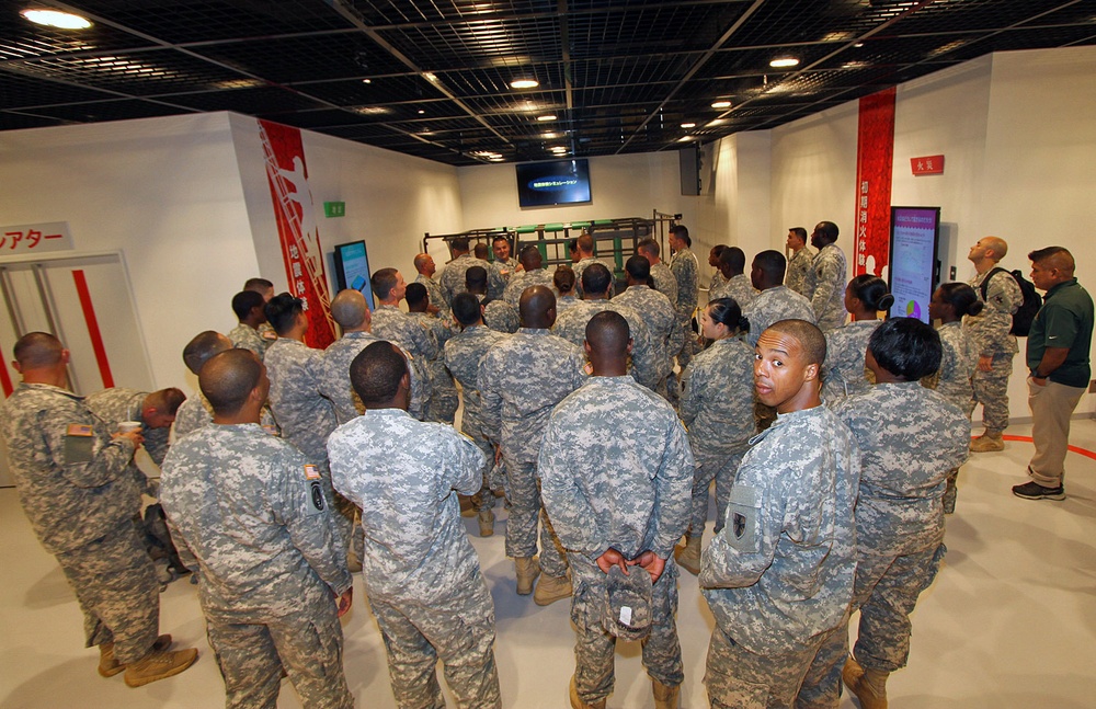 Photographed are U.S. Army Soldiers who visited the disaster readiness center in Okinawa City, June 5, 2014.