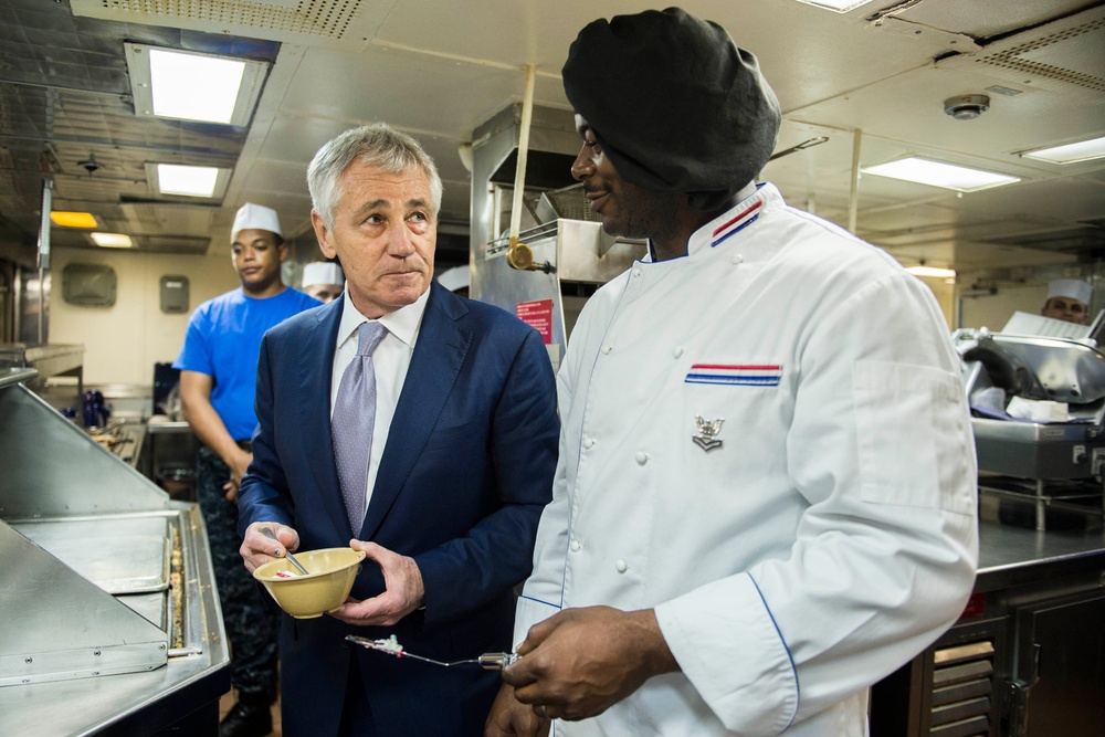 SECDEF Hagel visits USS Vella Gulf