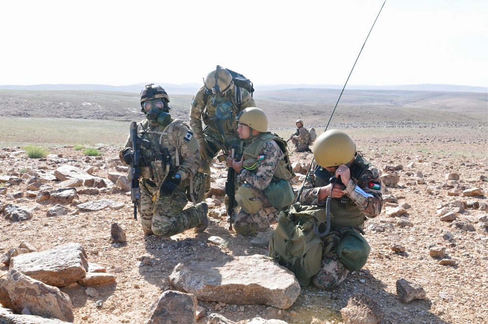Canadaion, Jordanian SOF conduct CBRN training during Eager Lion 2014