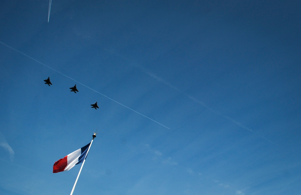 President Obama honors D-Day vets in Normandy