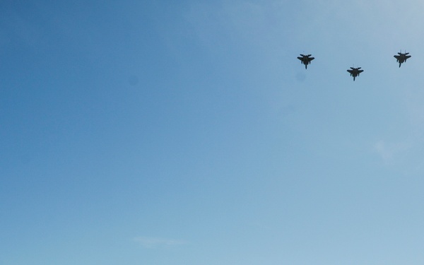 President Obama honors D-Day vets in Normandy