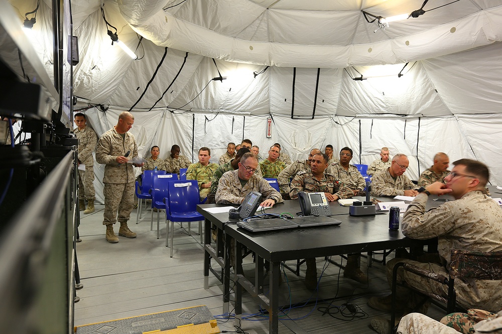 Briefing the Coalition Land Forces Component Commander