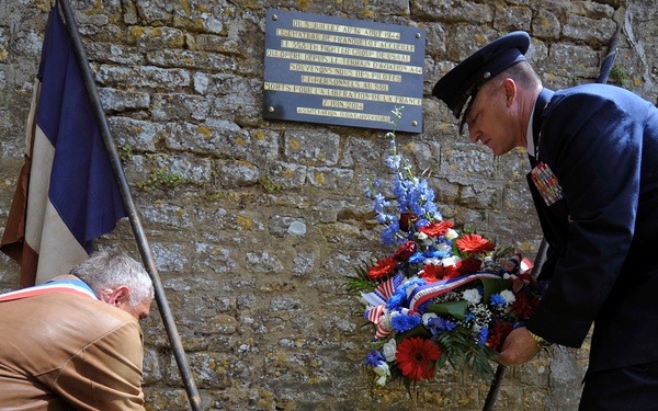 86th AW commander unveils WWII memorial in Normandy