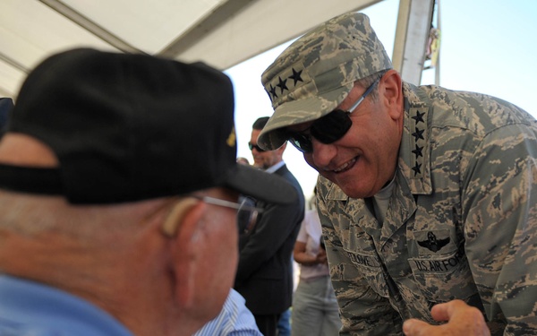 Hundreds of paratroopers jump for D-Day Anniversary