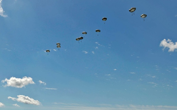 Hundreds of paratroopers jump for D-Day Anniversary