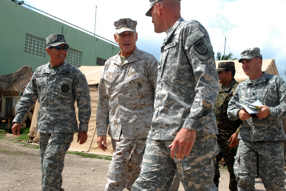 DVIDS - Images - Leaders assess exercise progress in Dominican Republic ...