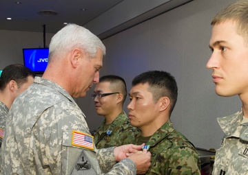 Imoto presented U.S. Army Achievement Medal