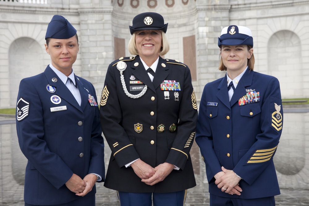 Women in Military Service for America Memorial Wreath Laying