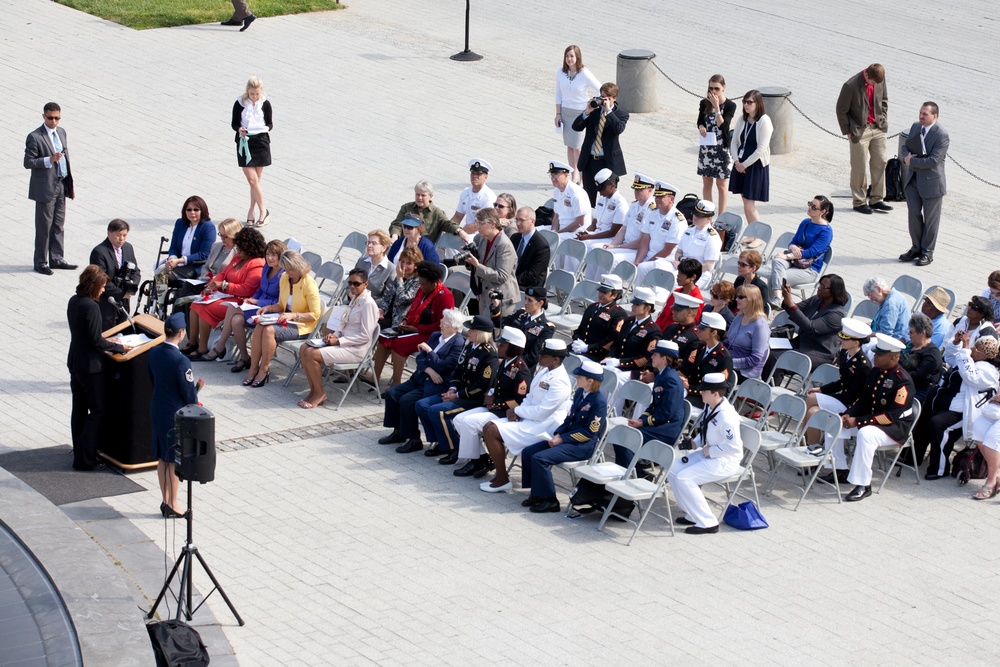 Women in Military Service for America Memorial Wreath Laying