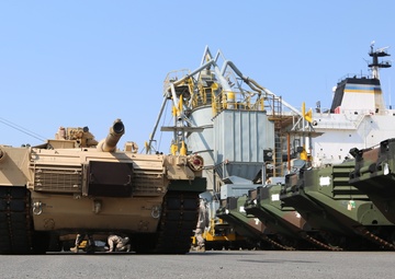 Maritime prepositioning ships give Marines Asia-Pacific advantage