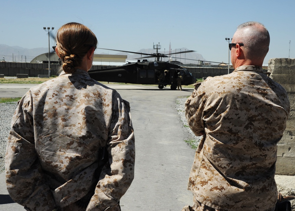 2nd Engineer Brigade commander visits NMCB 25 at Camp Phoenix