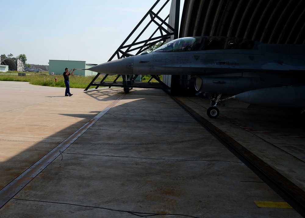 Polish Airmen support NATO allies during Eagle Talon