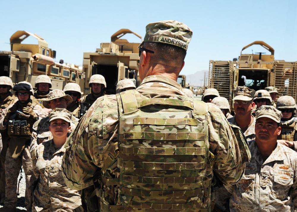 2nd Engineer Brigade commander visits NMCB 25 at Camp Phoenix