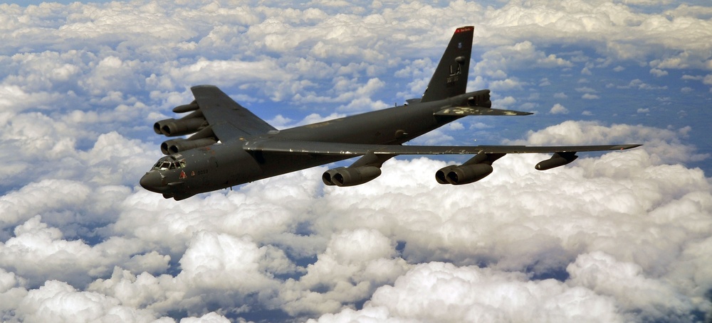 B-52s, B-2 refuel over UK