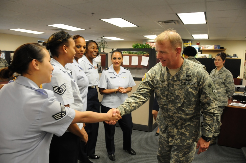New adjutant general visits the 192nd Fighter Wing