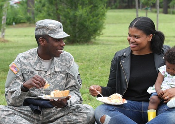Shoreham community, families celebrates Army Reserve military police Soldiers