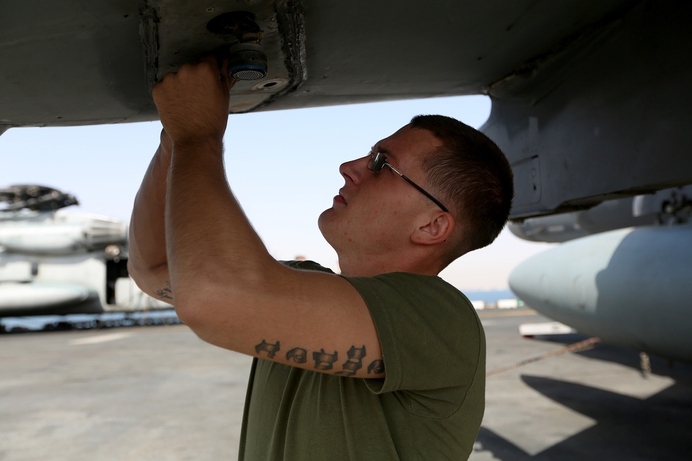 DVIDS - Images - 22nd MEU, USS Bataan Travel Through Suez Canal [Image ...